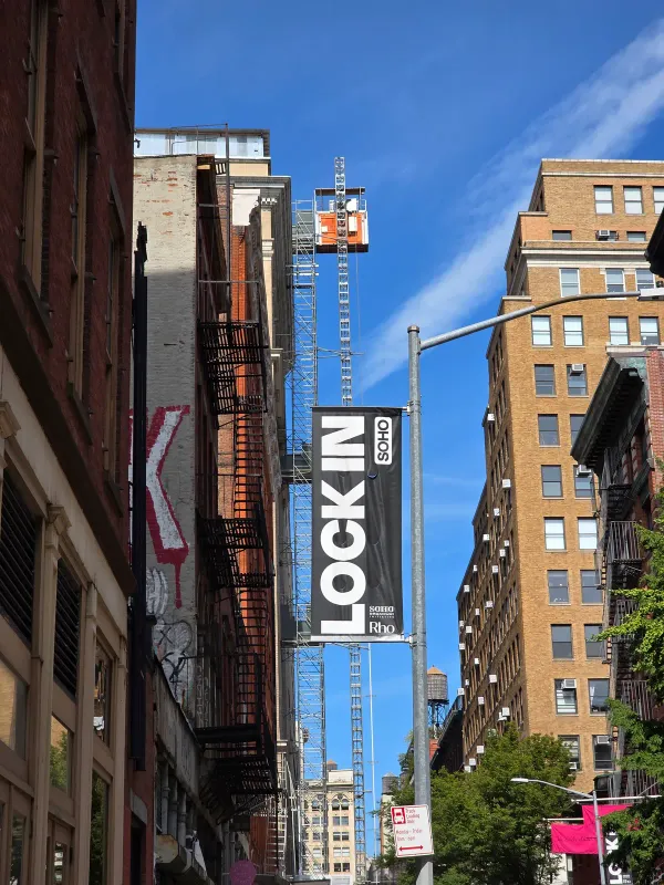 LOCK IN SOHO 배너 (현수막) 원본 사진